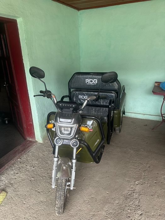 Triciclu electric