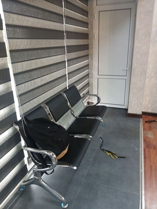 Stul 3 talik ofisda ishlatilgan