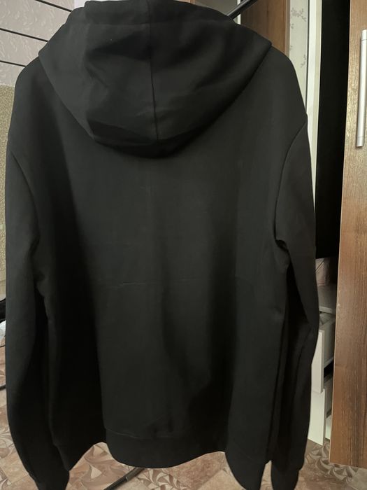 Продам Худи новый