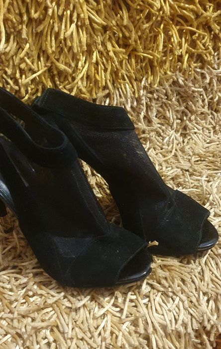 Pantofi cu toc GUESS
