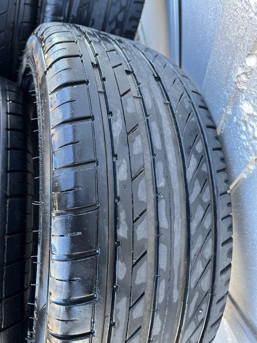 Шины летние  215/45/17