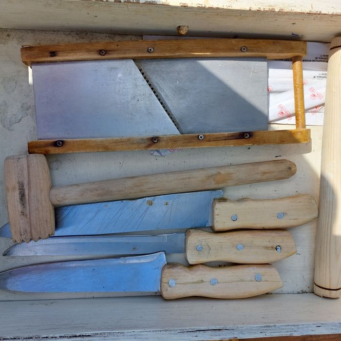 Продам разную кухонную утварь