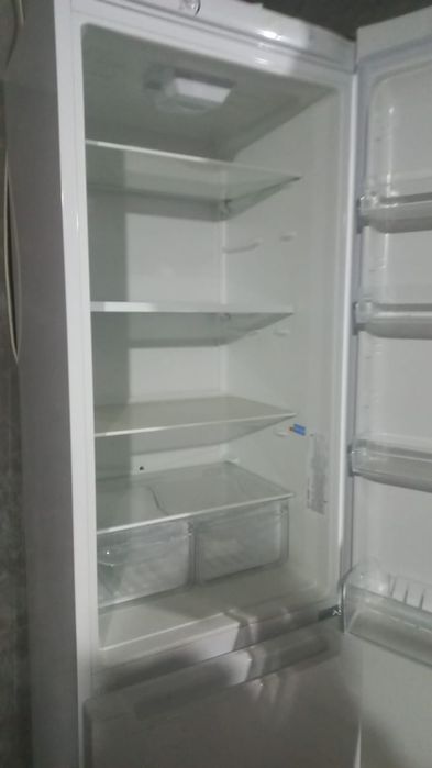 Холодильник новый