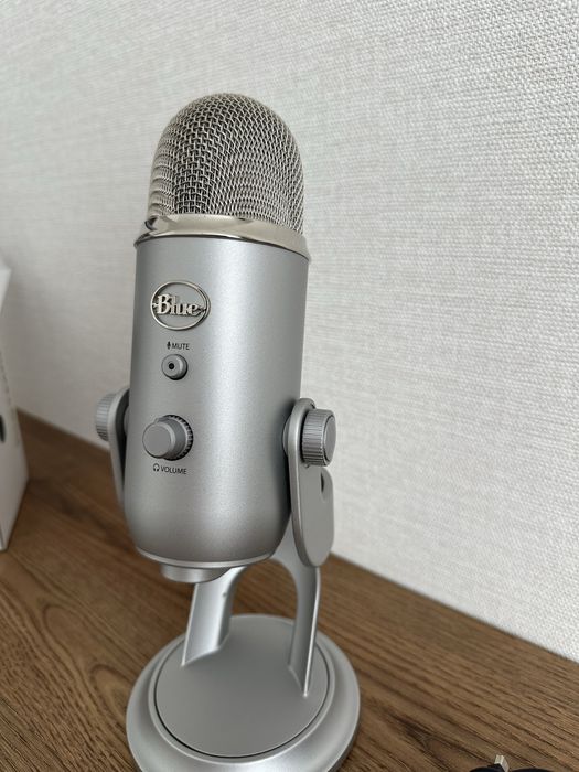 Продам микрофон Blue Yeti