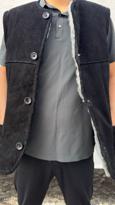 Продам натуральный жилетку 48/50размер