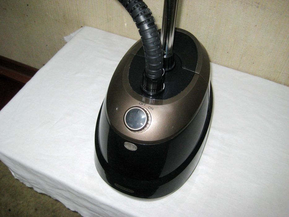 Паровой утюг вешалочной Happybon отличном рабочим состоянии!