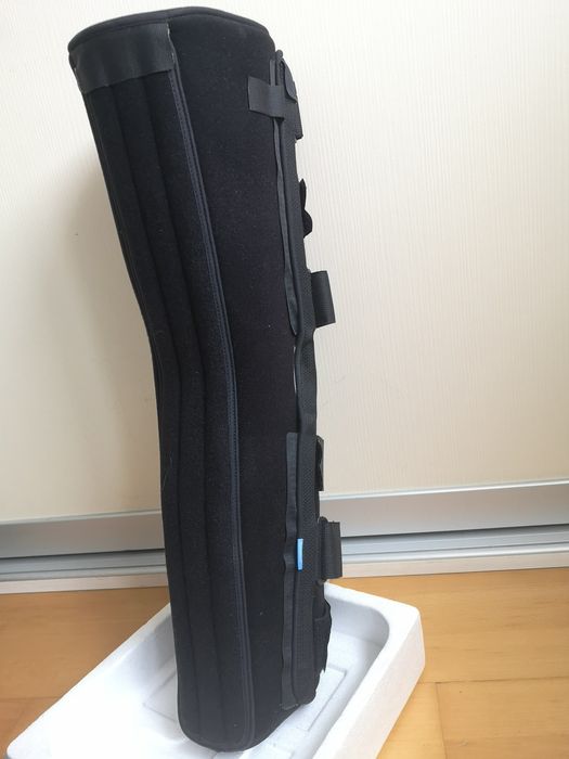 Orteza fixa de genunchi atela de imobilizare  genunchi