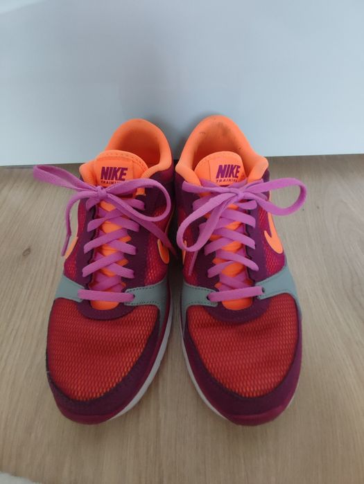 Маратонки Nike 37.5 номер