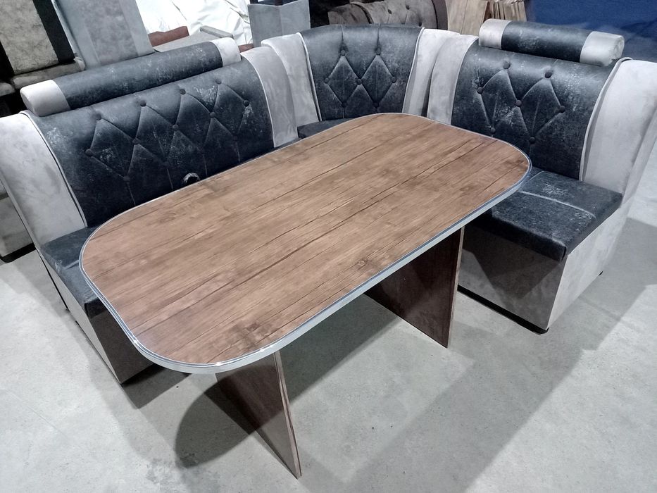 Продается кухонный уголок.оптимга