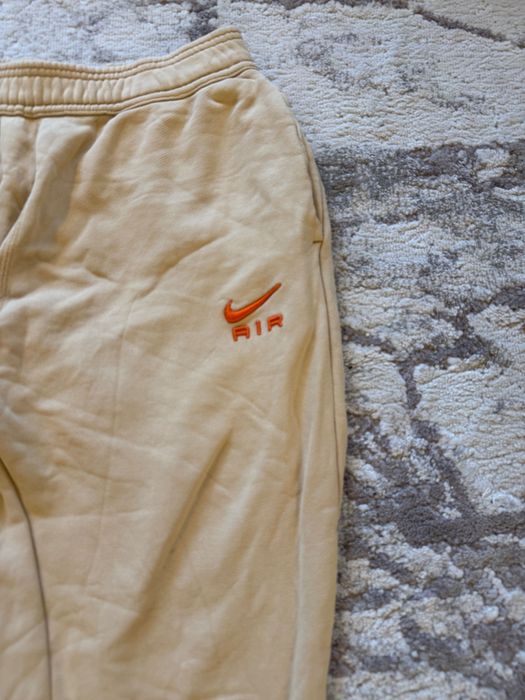 Pantaloni nike crem