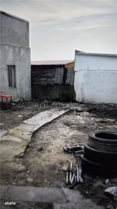 Casa batraneasca, teren 181 mp - zona centrala