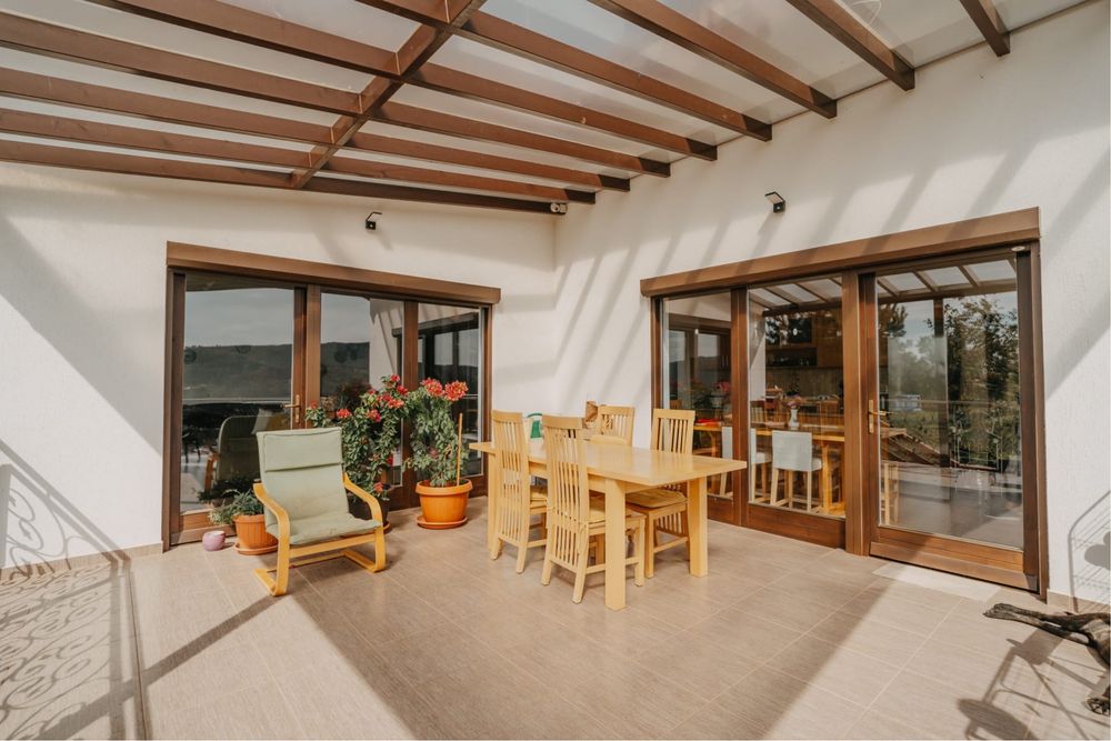 Casă de lucuit in zona liniștită