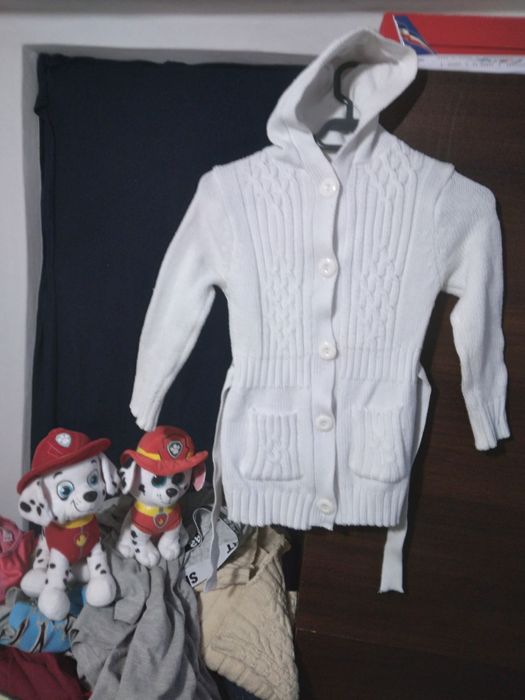 Pulover ieftin la 30 de lei bucata