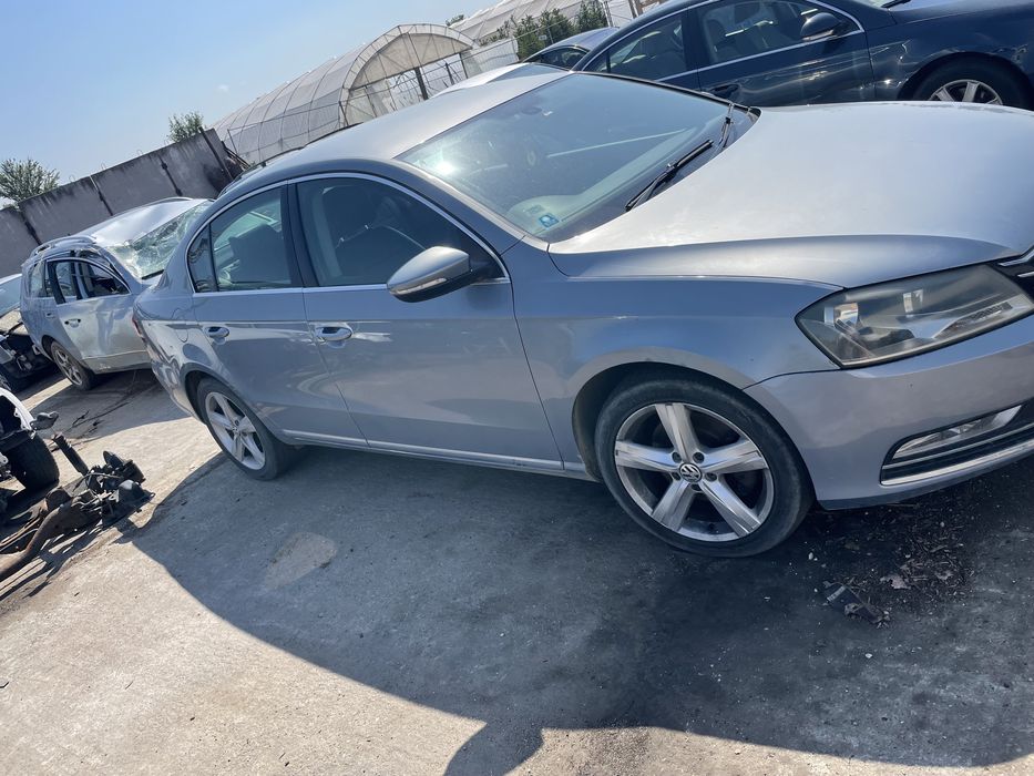 Dezmembrez vw passat b7 1.6 d