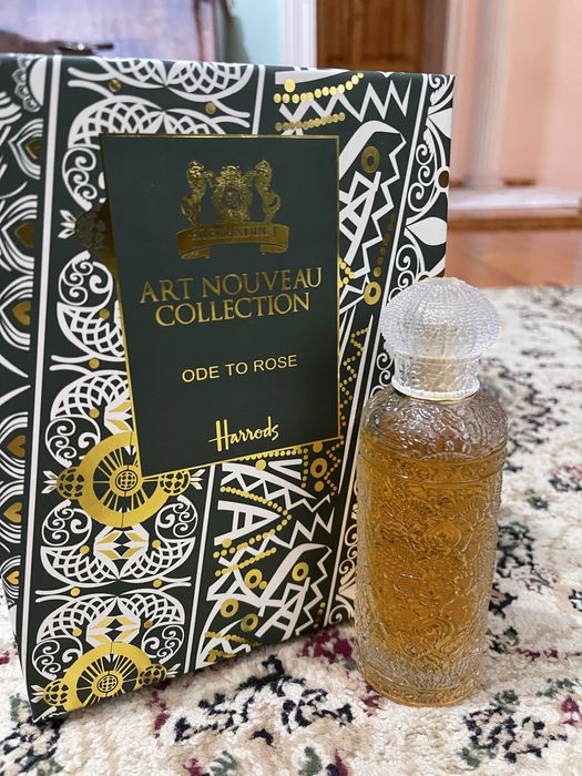 ALEXANDRE J. Ode to rose