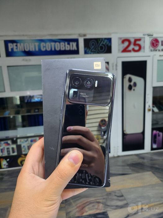 Xiaomi 11 ultra  .