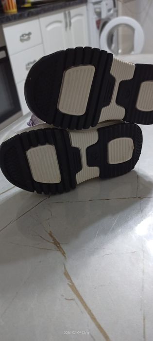 Продам сапожки детские девочка