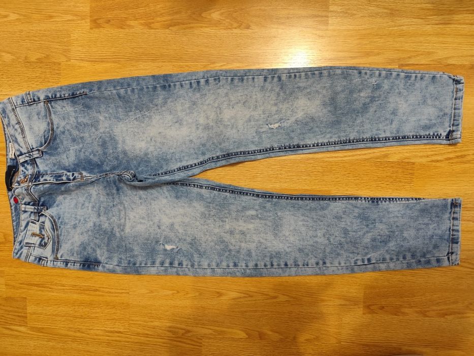 Blugi House, măsura 36