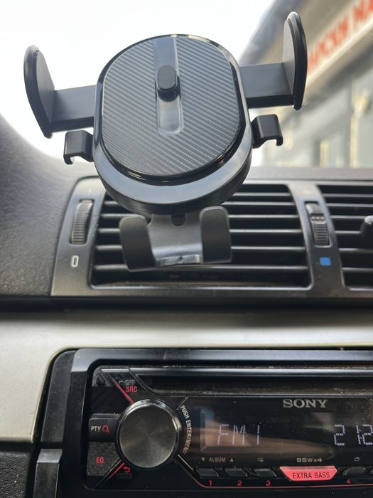 Чисто нова автоматична стойка за телефон за кола-в опаковка