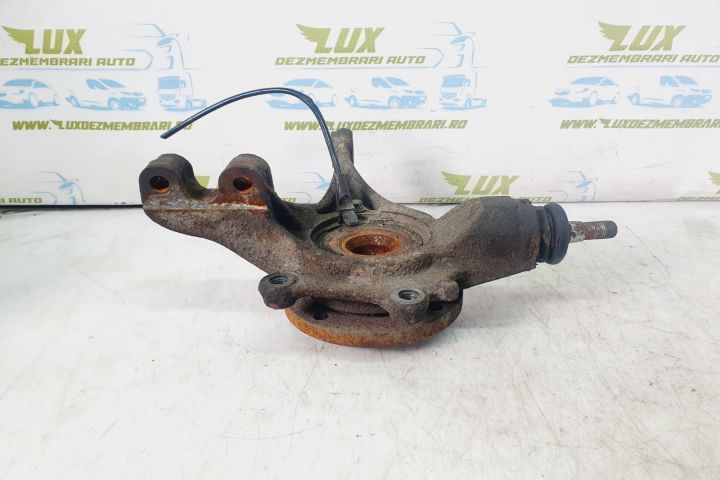 Fuzeta dreapta fata 1.6 hdi Peugeot 308 T7  [din 2007 pana  2011] seria