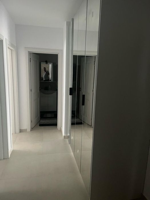 Vand apartament 3 camere