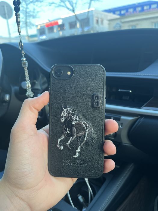 Айфон SE.              .