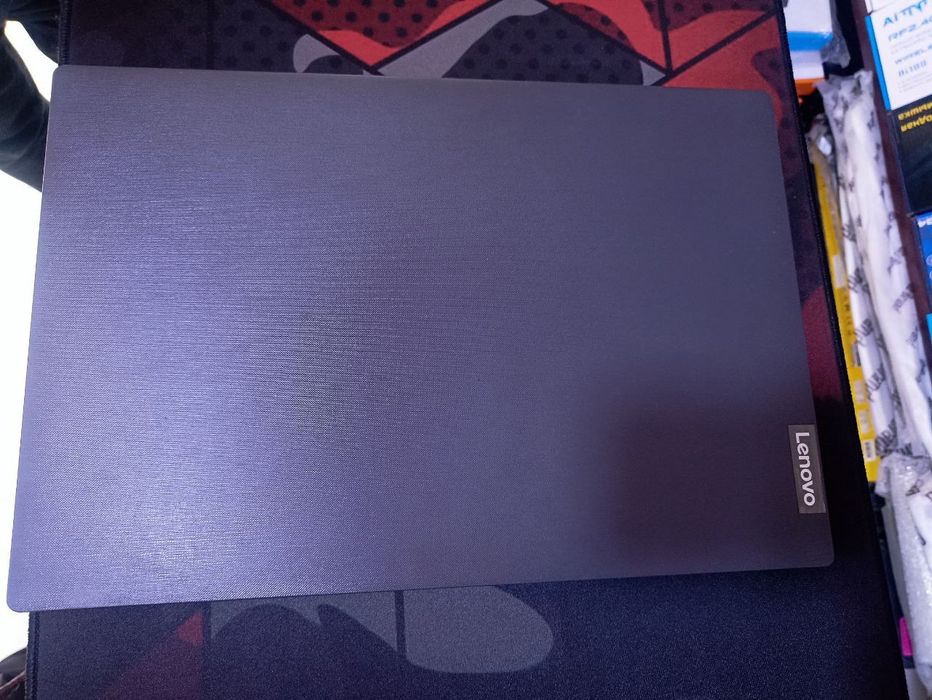 Noutbuk sotiladi shoshilinch