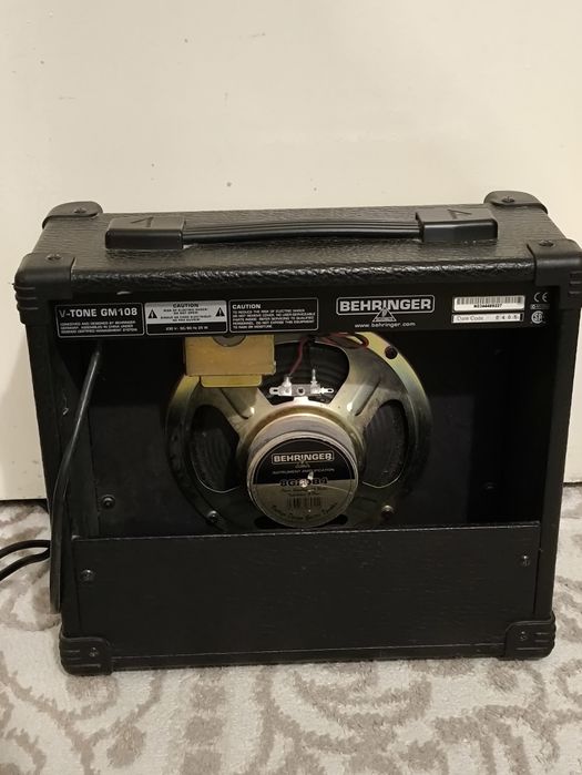 Гитарный комбоустлитель Behringer V-ton GM108