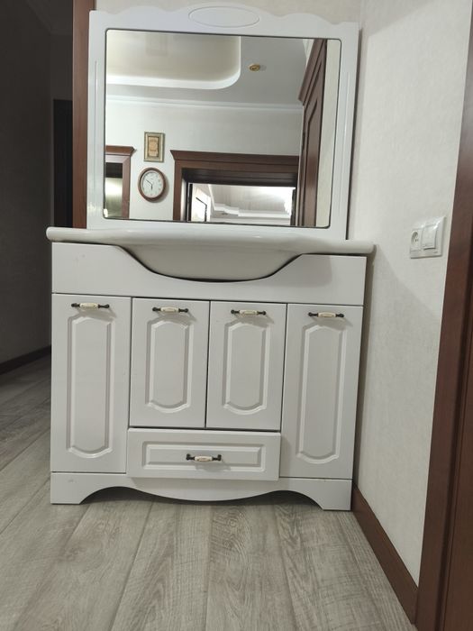 Продам мебель для ванной