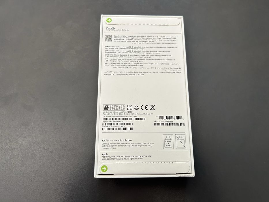 Продавам Apple iPhone 16e 128GB-НОВ