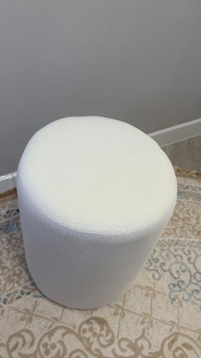 Пуфик  новый в упаковке за 13000