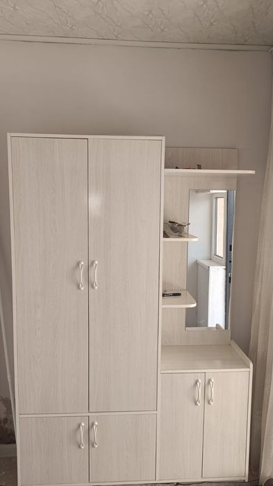 Шкаф для прихожей