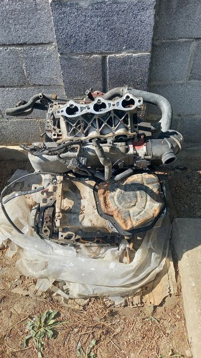 Двигатель   санта   фе