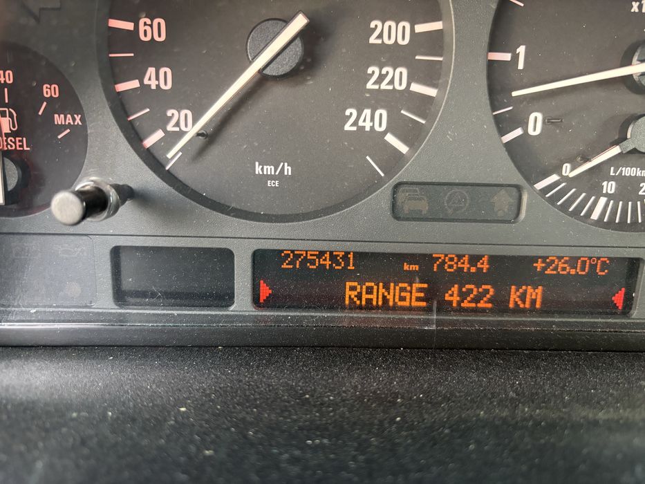 БМВ Х 5 3000кубика