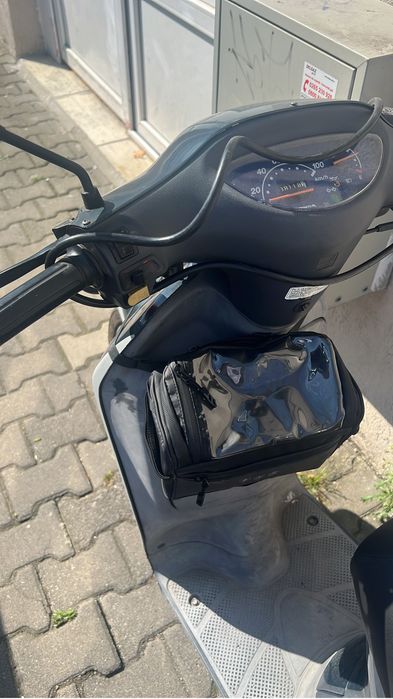 Scuter de inchiriat glovo wolt delivery