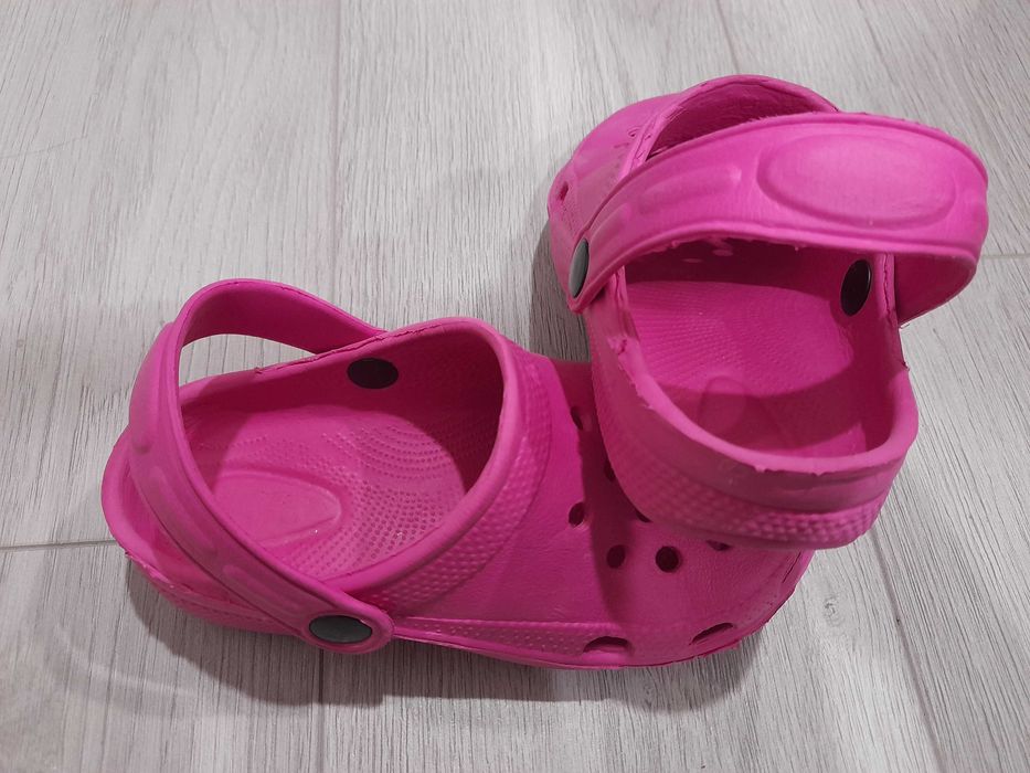 Детски чехли в отлично състояние