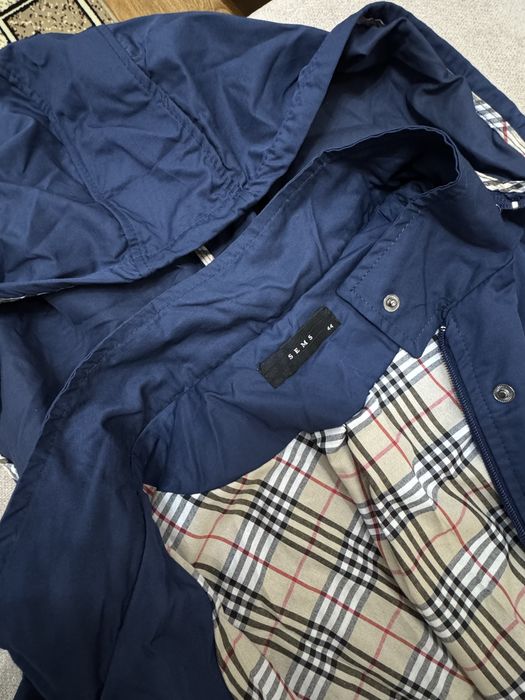 Продаётся женский тренч плащ