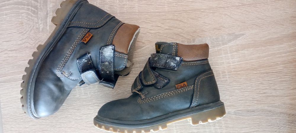 Боти за момченце на FILLA - номер 26