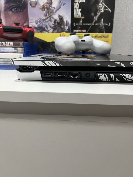 Play Station 4 Slim 1TB Продается