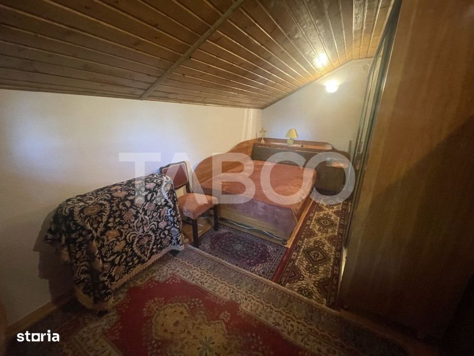 Casa individuala zona de munte 6 camere si teren 1030 mp Vale Sibiu