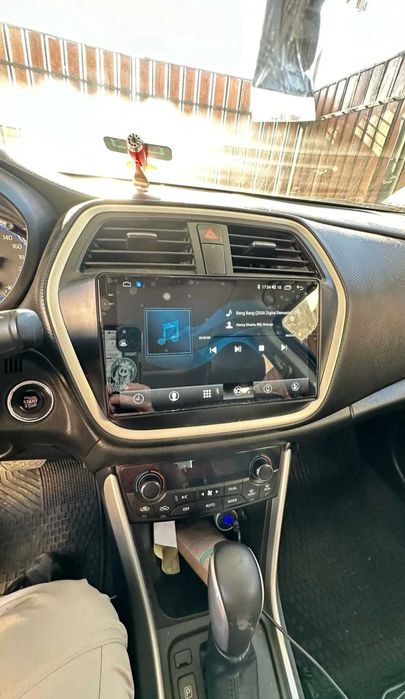 Navigatie Android Suzuki Scross Waze YouTube WiFi casetofon