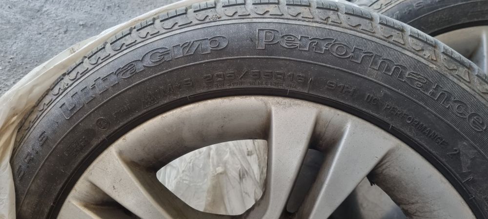 Jante cu cauciucuri de iarna pentru  BMW