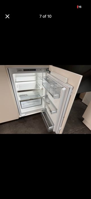 Луксозна ъглова кухня с вградени уреди Siemens (Слонова кост / Пиано лак) – Като нова!