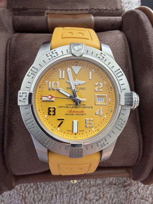 Breitling Avenger II Seawolf A17331 Automatic