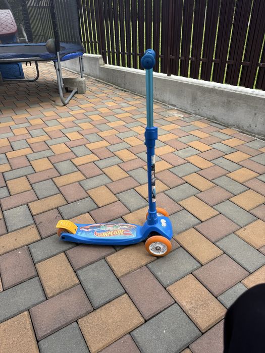 Vand trotineta Hot wheels