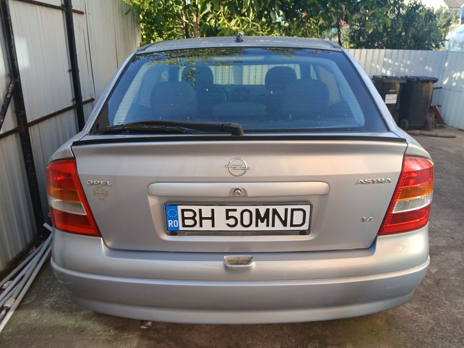 Opel Astra           .