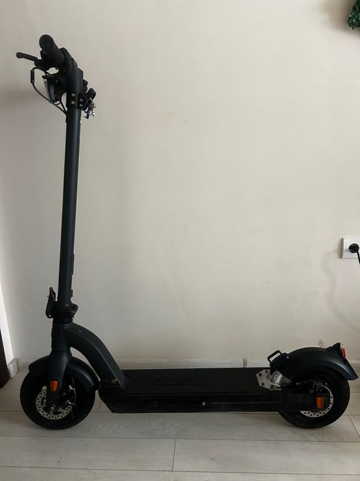 Електрическа Тротинетка Carrera