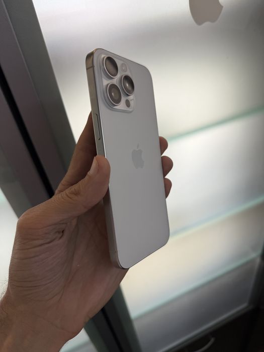 Vand Iphone 15 Pro Max 256Gb White