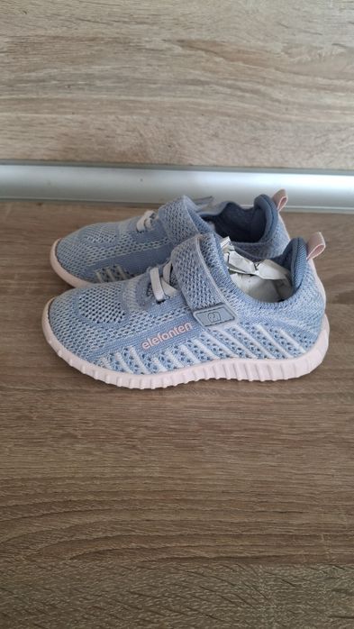 Маратонки - пантофи Elefanten 26 р-р