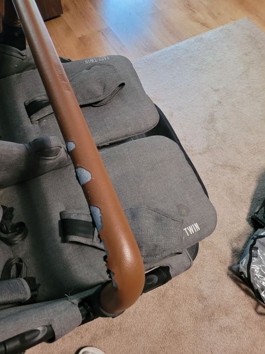 Количка за близнаци EASY TWIN